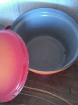 cocotte ,faitout, casserole marmite émaillée en métal 