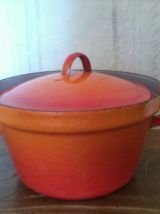 cocotte ,faitout, casserole marmite émaillée en métal 