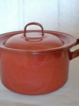 cocotte ,faitout, casserole marmite émaillée en métal (tôle)