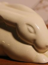 Lapin couche J.ADNET