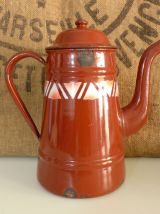 Petite cafetière, théière ancienne en tôle émaillée marron 