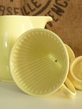 Très jolie cafetière en faïence Melitta 123