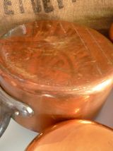 Lot de 5 casseroles " Fabrication française " en cuivre 