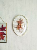 Cadre en verre bombé fleurs séchées (orchidées) 24cm 