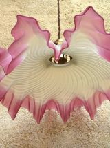 ancienne lampe suspension opaline drapée rose
