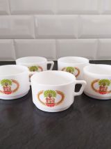 Lot de 5 tasses à café Arcopal modèle Chambourcy et pichet a