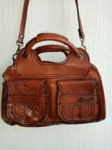 Sac vintage cuir authentique couture impeccable 