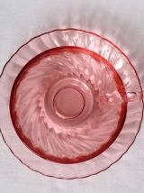 Tasses et soucoupes rose Arcoroc