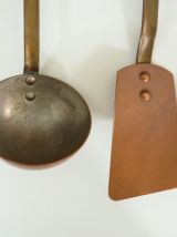 Très beau lot d'ustensiles en cuivre et manche en fer