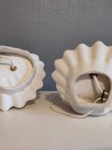 duo de lampes coquille céramique blanche et globes opaline 