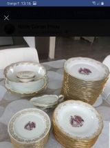 Service vaisselle véritable porcelaine berry Chauvigny 
