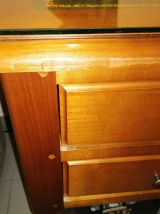 Très beau bureau merisier dessus cuir 