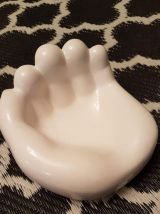 vide-poche main en céramique blanche