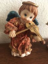 Trois anges en résine décoration Noel.