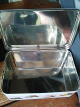 Grande boîte en tôle lithographiée 