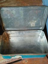 Ancienne boîte en tôle lithographiée 