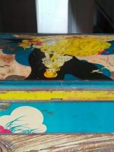 Ancienne boîte en tôle lithographiée 