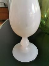 Vase rose pale en verre