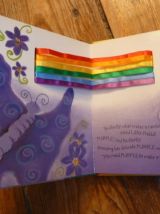 What Makes A Rainbow (Magic Ribbon) livre éducatif animé