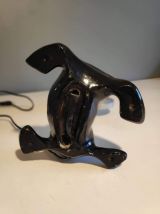 lampe otarie en céramique noire et globe opaline blanche