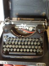 Machine a ecrire underwood portable