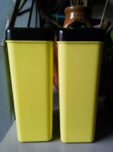Lot de 2 boites Suchard en plastique jaune