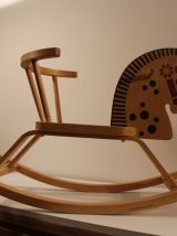 Cheval à bascule vintage 