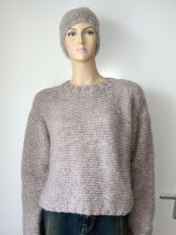 Pull femme oversize beige fait main taille 38/42 avec bonnet