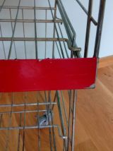 Etagère de commerce métallique à roulettes