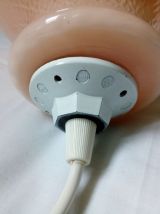 Suspension en verre en forme de fleur  de couleur rose