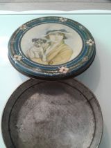 Boîte metal Art Deco