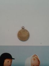 Médaillon et carte les amoureux de Peynet