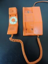 Téléphone orange
