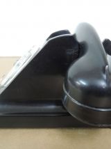 Téléphone noir en bakélite