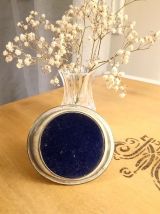 Élégant petit chat en étain 