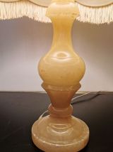 Lampe en albâtre abat-jour à franges 