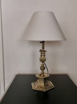 Lampe aux armoiries anglaises en laiton 