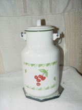 Pot à lait vintage à décor de cerises