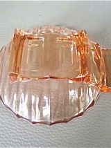 4 coupelles en verre rose