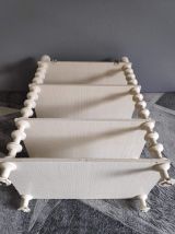 étagère bobines murale ancienne en bois peint blanc