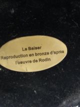 "Le Baiser", reproduction en bronze de l'œuvre de Rodin 