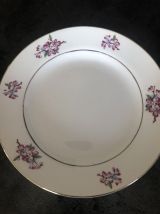 8 anciennes assiettes à dessert Sarreguemines 