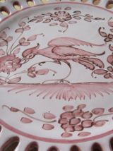 Petite assiette ajourée Marthe Tolozane décor Moutier peinte