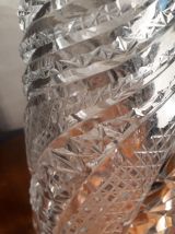 carafe cristal et bouchon  taillee et cisele