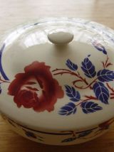 Soupière ou légumier en faïence ancienne