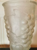 Vase en verre dépoli style art déco 