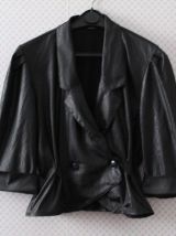 Veste courte peplum légère aspect cuir T 38/40 