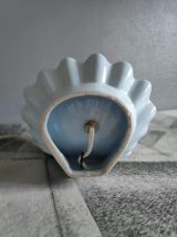 lampe coquille céramique bleu clair et globe opaline