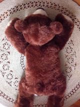 Grand ours en peluche