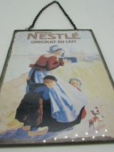 carte postale publicitaire chocolat Nestlé sous verre
